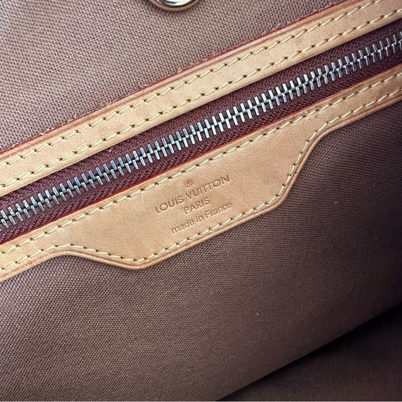 Authentic Louis Vuitton Batignolles - Picture 6 of 9